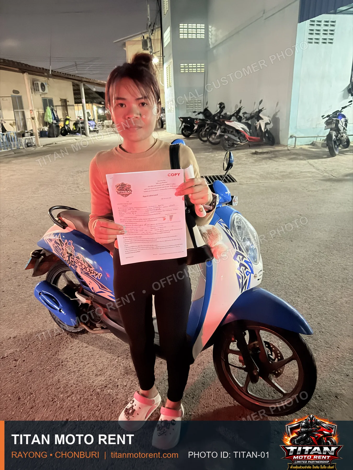 TITAN MOTO RENT customer handover 01
